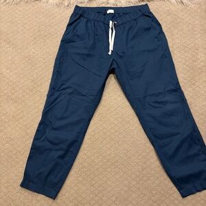 Pact. Relaxed Fit. Chinos.